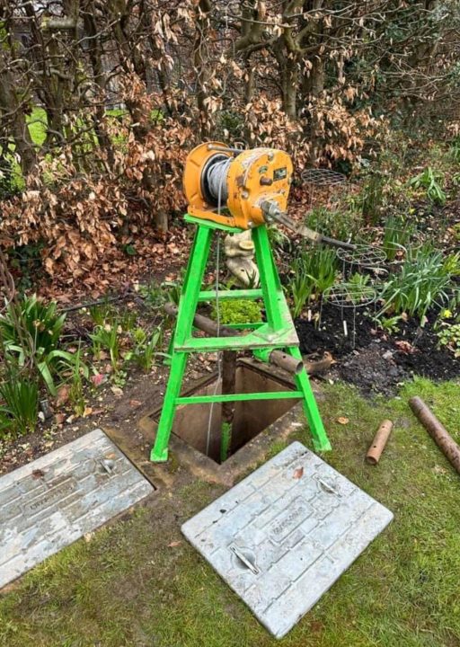 Services 25 pitch fibre pipe repair